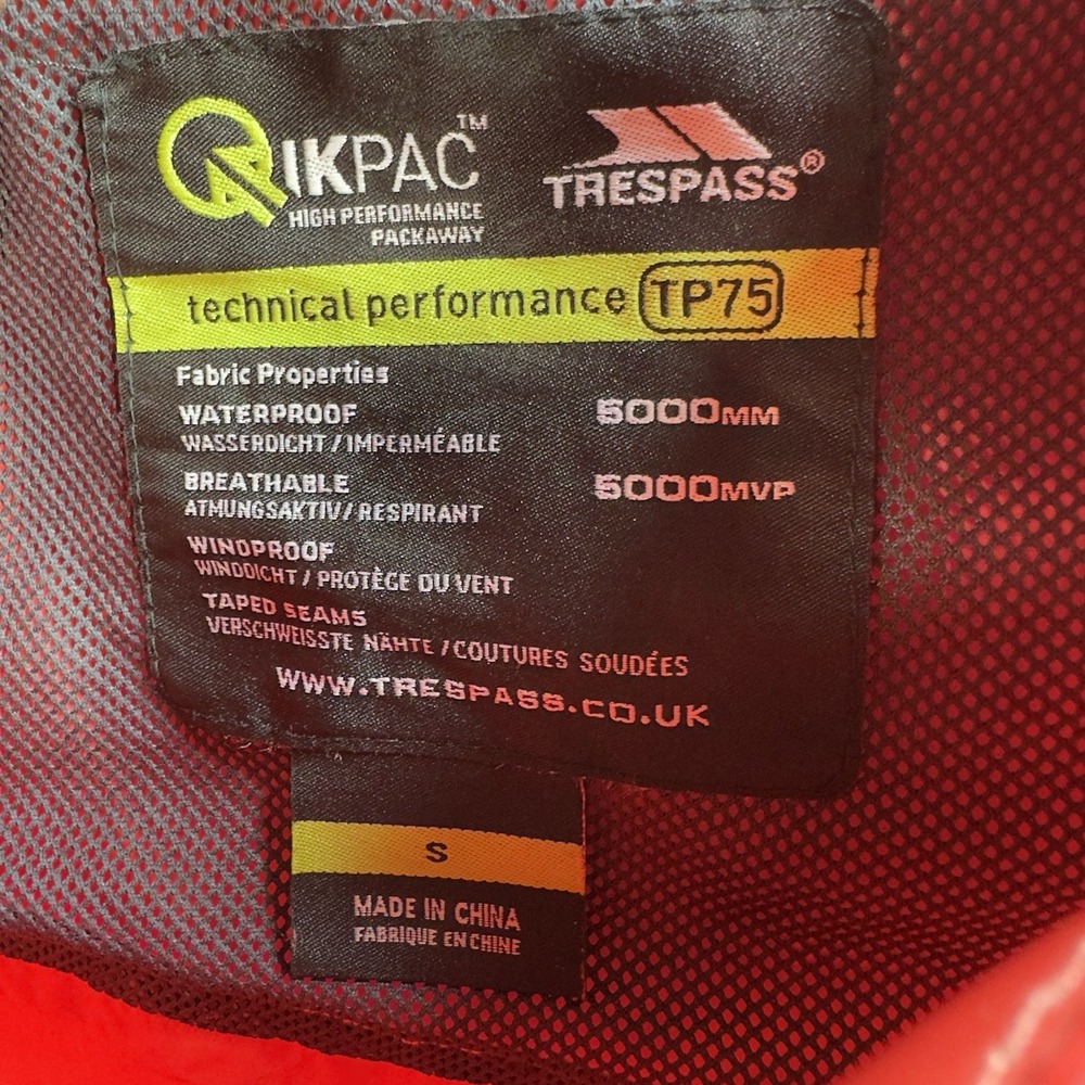 Trespass Qikpac TP-75 Waterproof Packaway Hooded Rain Jacket Men's‎ S Red - Picture 4 of 8